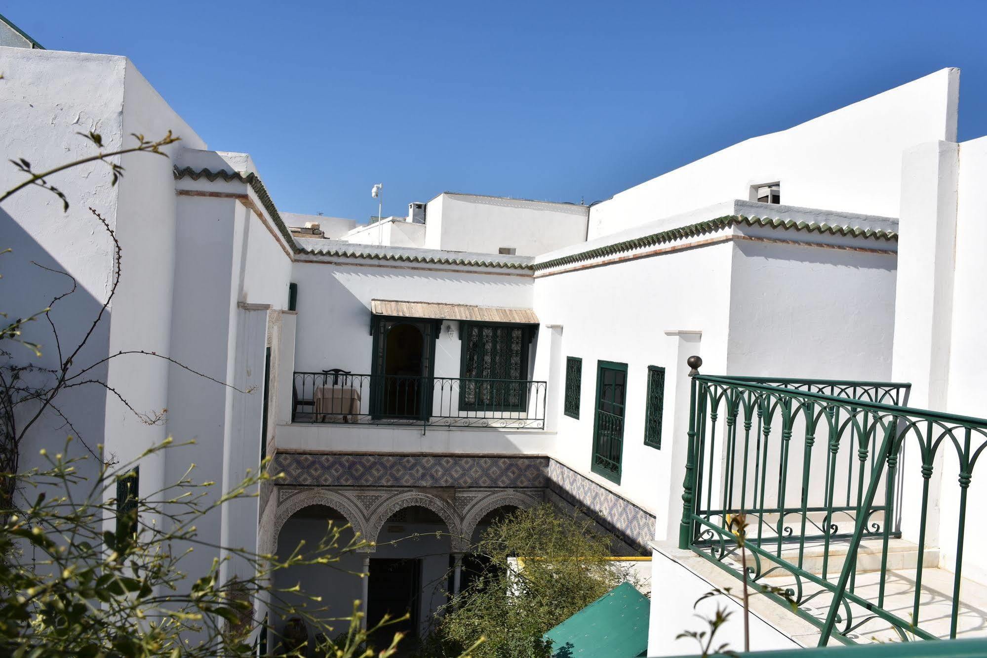 Palais Bayram Hotel Тунис Екстериор снимка